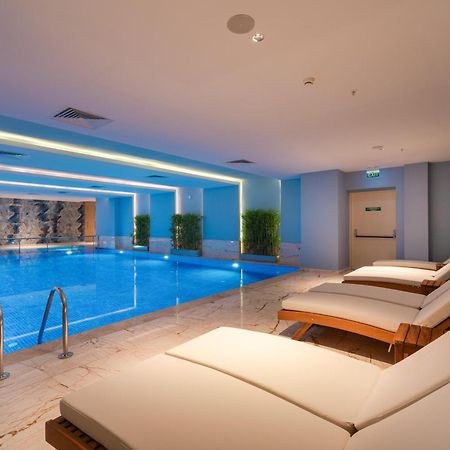 Concorde Tower Hotel & Casino ニコシア エクステリア 写真 Indoor pool