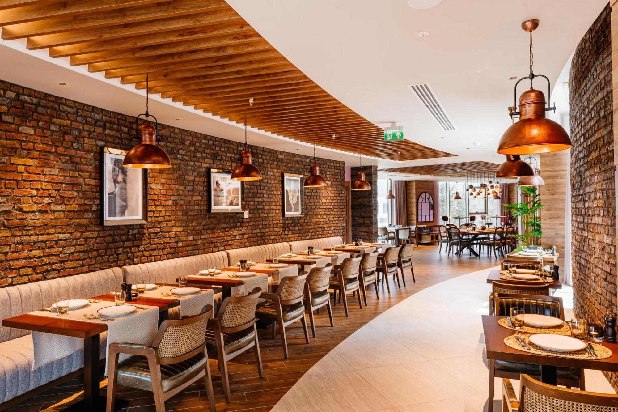 Concorde Tower Hotel & Casino ニコシア エクステリア 写真 Interior of the restaurant